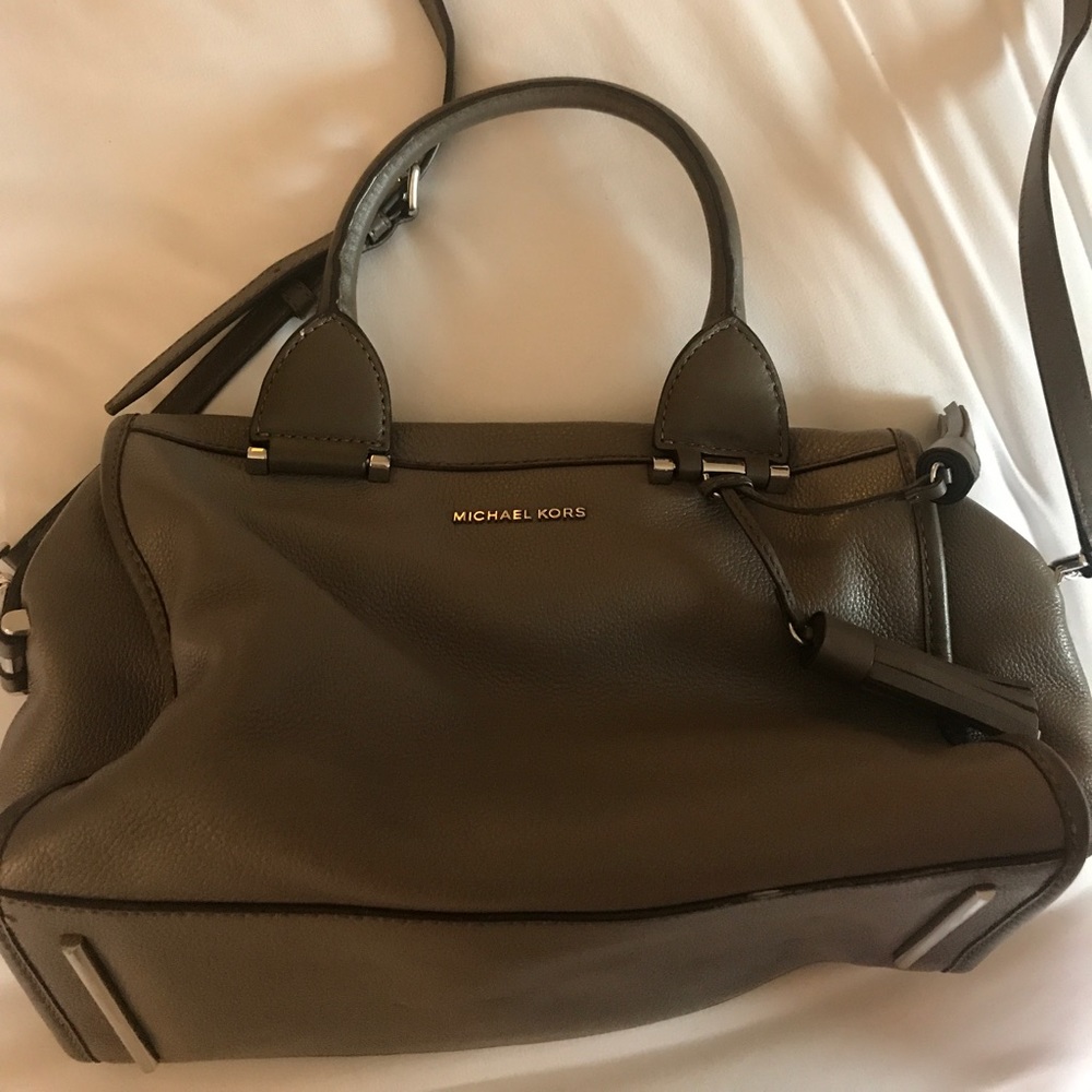 MICHEAL KORS PURSE